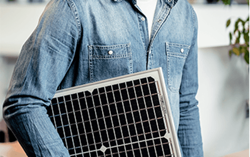 Solutions Solaires & Stockage d'Énergie